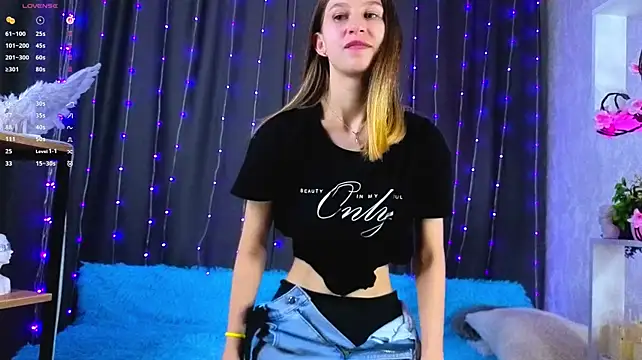 ChristiaHorde live cam on StripChat