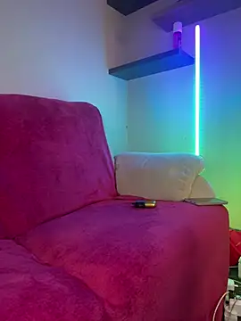 LadySaraNoir live cam on StripChat