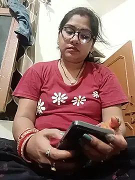 Heyy_Anshi live cam on StripChat