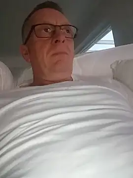 hamstercom3333 live cam on StripChat