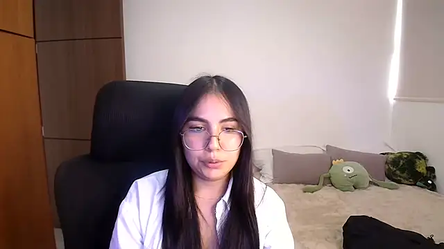 abbyyandmaxx live cam on StripChat