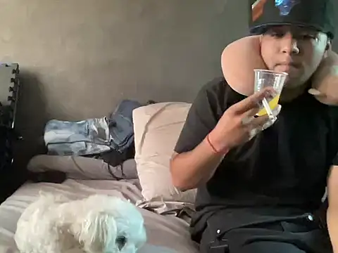 Bbydaddy_0 live cam on StripChat