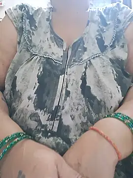 Kavya_XX live cam on StripChat