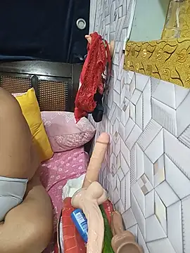 tina8th live cam on StripChat