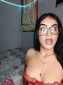Bigtiti01 live cam on StripChat