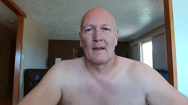 BasicAnt live cam on StripChat