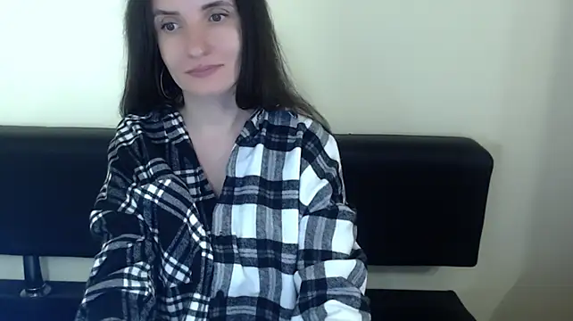 LaimaV_ live cam on StripChat
