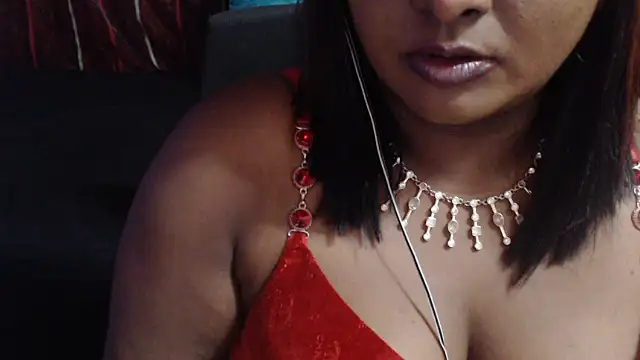 INDIANSIN2 live cam on StripChat