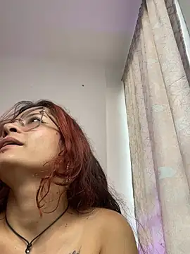 NikyFrequency live cam on StripChat