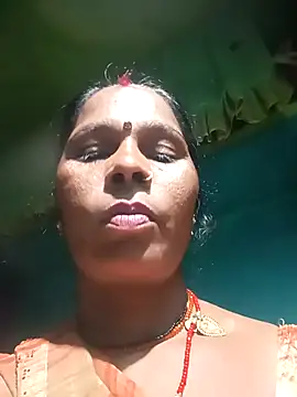 Rt_shreya live cam on StripChat