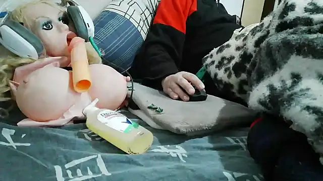 messi_syssy live cam on StripChat