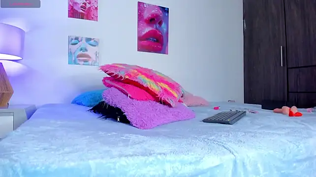 aurora_021_ live cam on StripChat