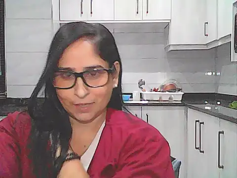 Indiankushy live cam on StripChat
