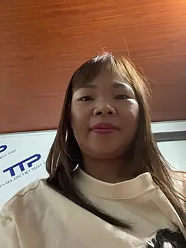 Ana_2023 live cam on StripChat