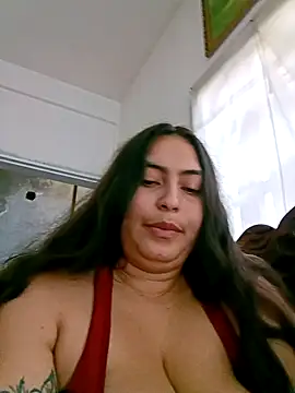xandra252 live cam on StripChat