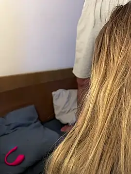 LittleKateBJ live sex cam