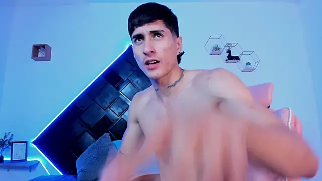Dark_Valentino_ live sex cam