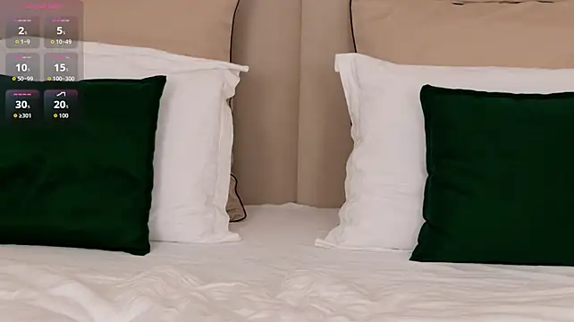 milaleoneli live sex cam