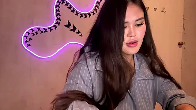 Camillaliss live cam on StripChat