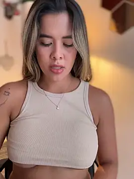 Emilia_Bakerr live sex cam