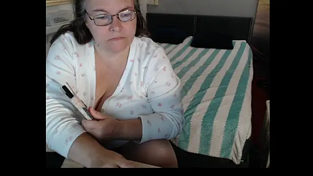 Sweetboobs live cam on StripChat