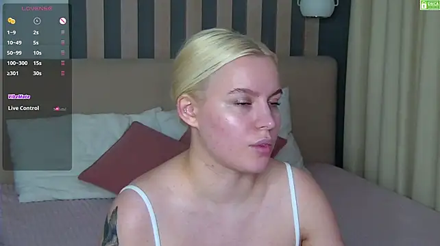 AmaliaBell live cam on StripChat