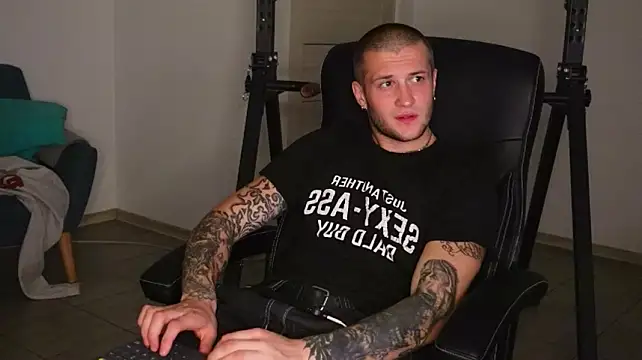 Igor_Wilde live cam on StripChat