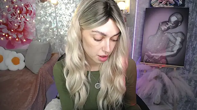 NickyAdamidi live cam on StripChat