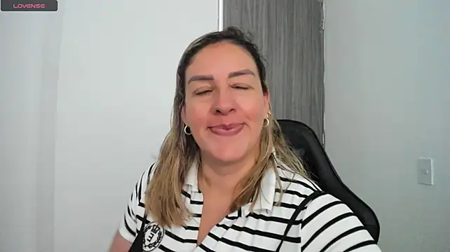 steisyhills live cam on StripChat