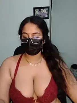 nosrat014 live cam on StripChat