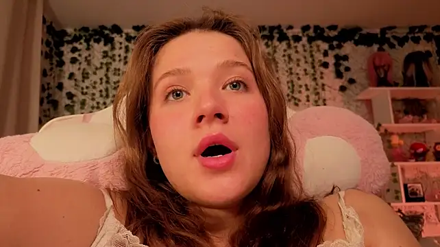 luna_cross live cam on StripChat
