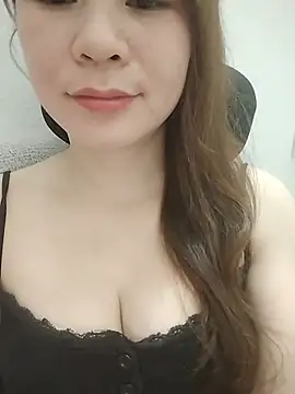 Snail_niE live cam on StripChat