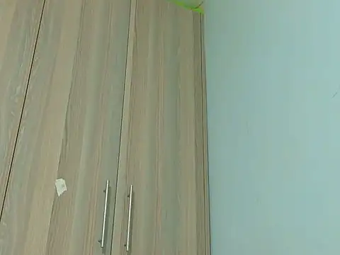 Gonegirl_p live cam on StripChat