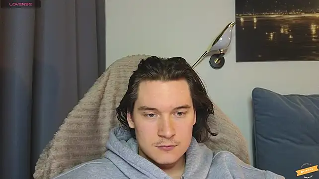 MoreRealAlex live cam on StripChat