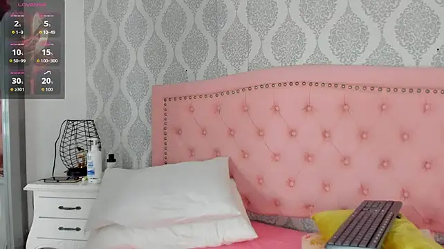 Princsgirl_ live cam on StripChat
