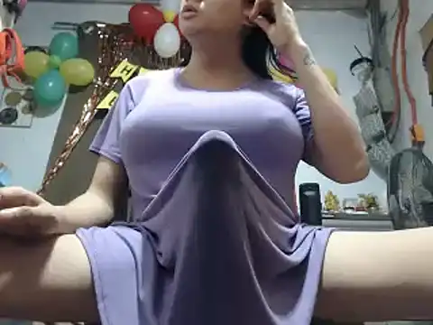 30cmHORSECOCKSELFSUCKER live cam on StripChat