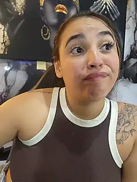 LizzRouse live cam on StripChat