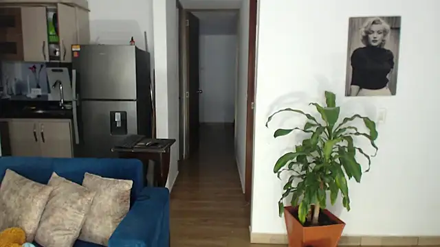 Ferotica-Mistress live cam on StripChat