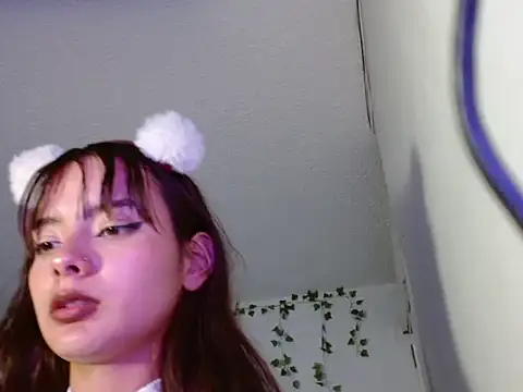 _annie_rosse live cam on StripChat