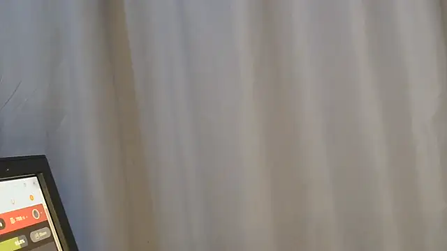 BadBitchSlender live cam on StripChat