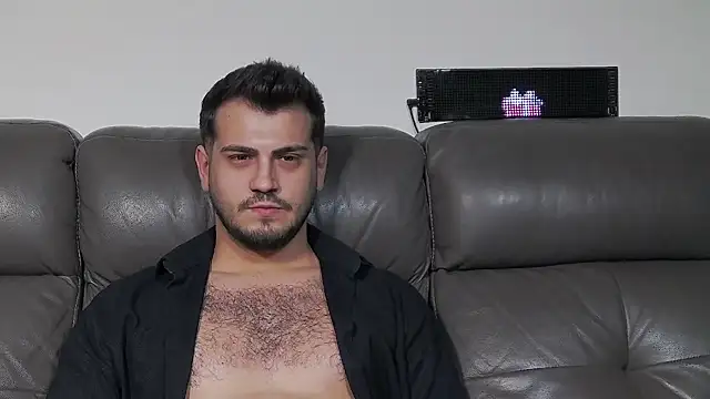 CrazyDom1 live cam on StripChat