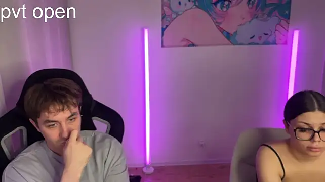 xgvgggx live cam on StripChat