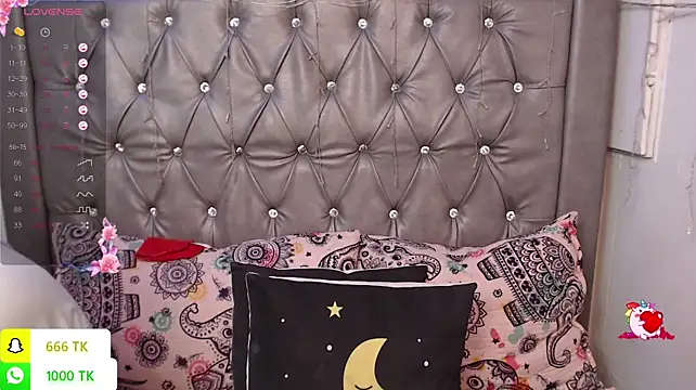 LAILAGUMMY live cam on StripChat
