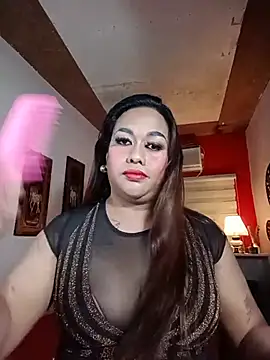 EmmaKantutera live cam on StripChat