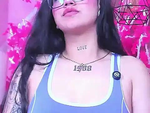 ScarlettFrox live cam on StripChat