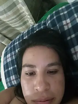 _mia_canela live cam on StripChat