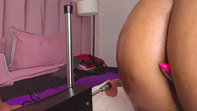 HallyBans live cam on StripChat