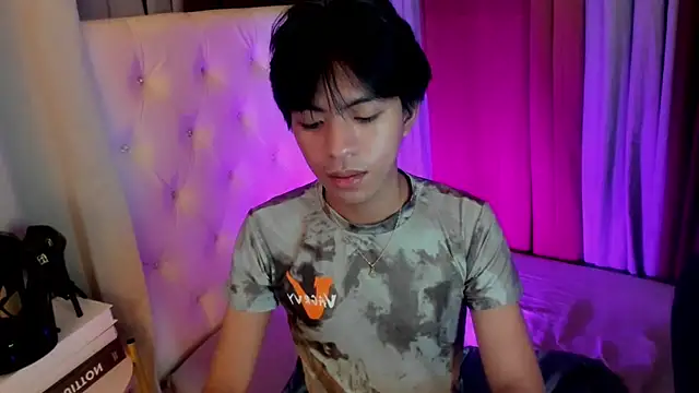 davincihugecock live sex cam