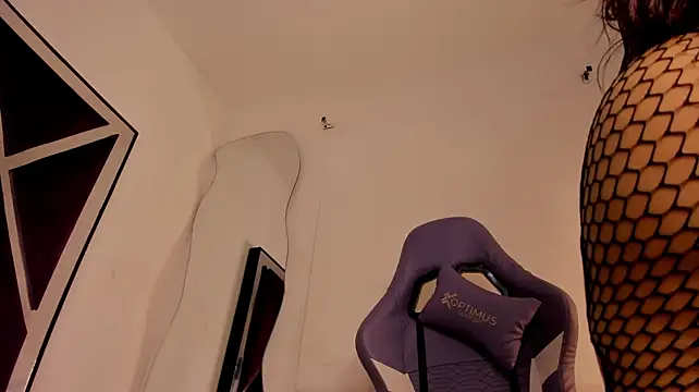 gigii79 live cam on StripChat