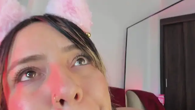 miaapril live cam on StripChat